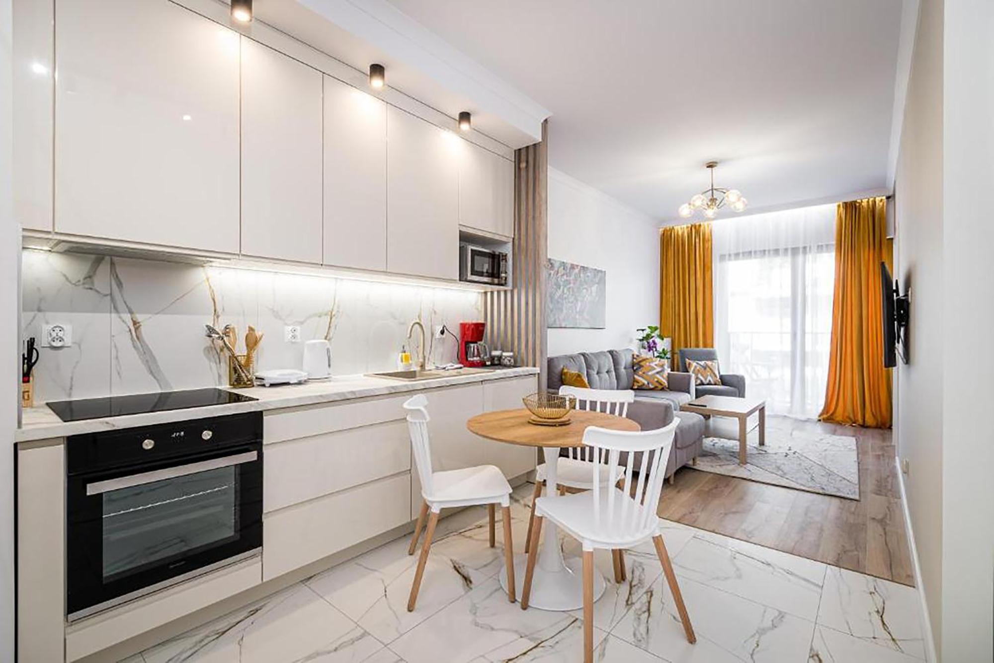 Golden Residence Apartment Красков Екстериор снимка