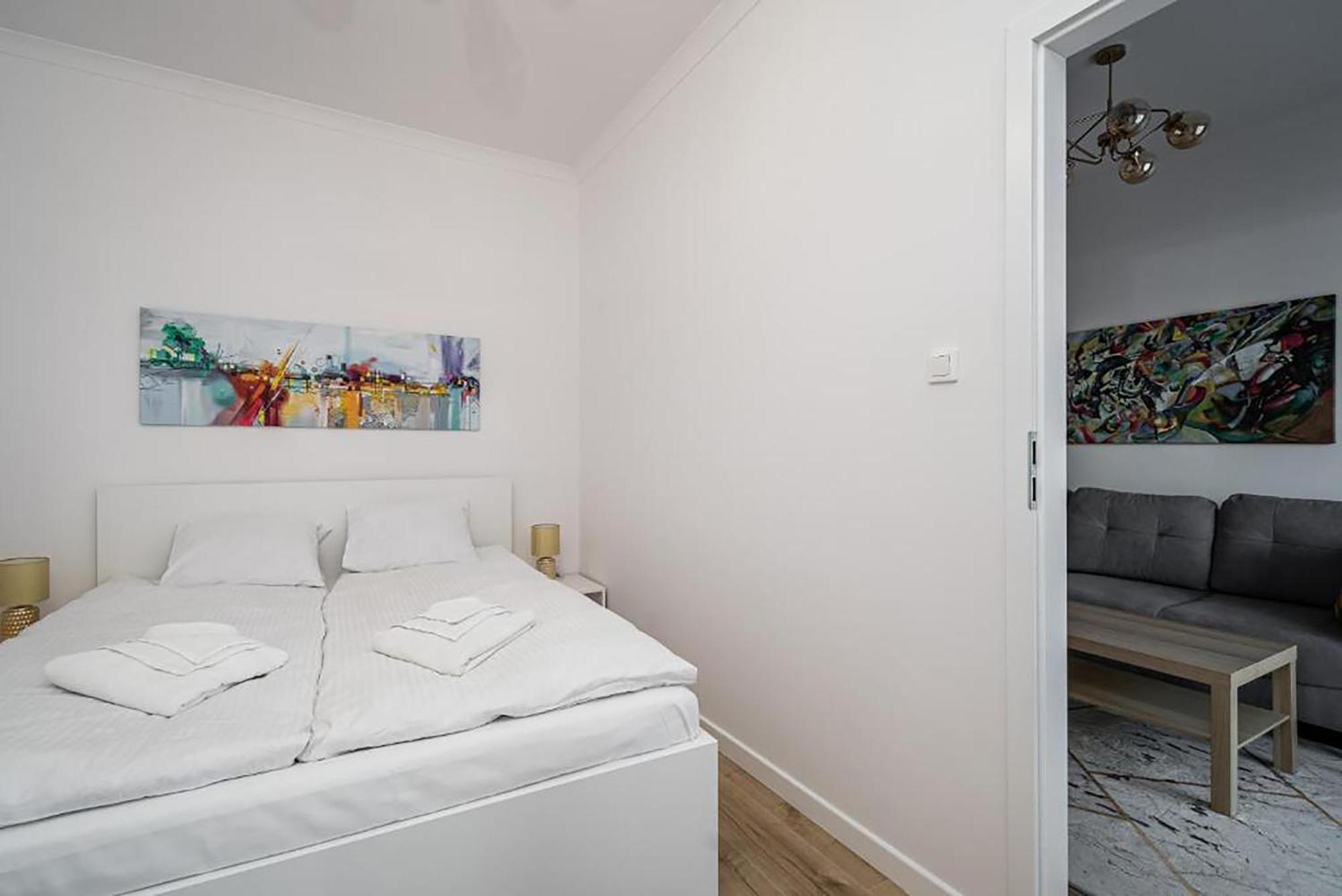Golden Residence Apartment Красков Екстериор снимка