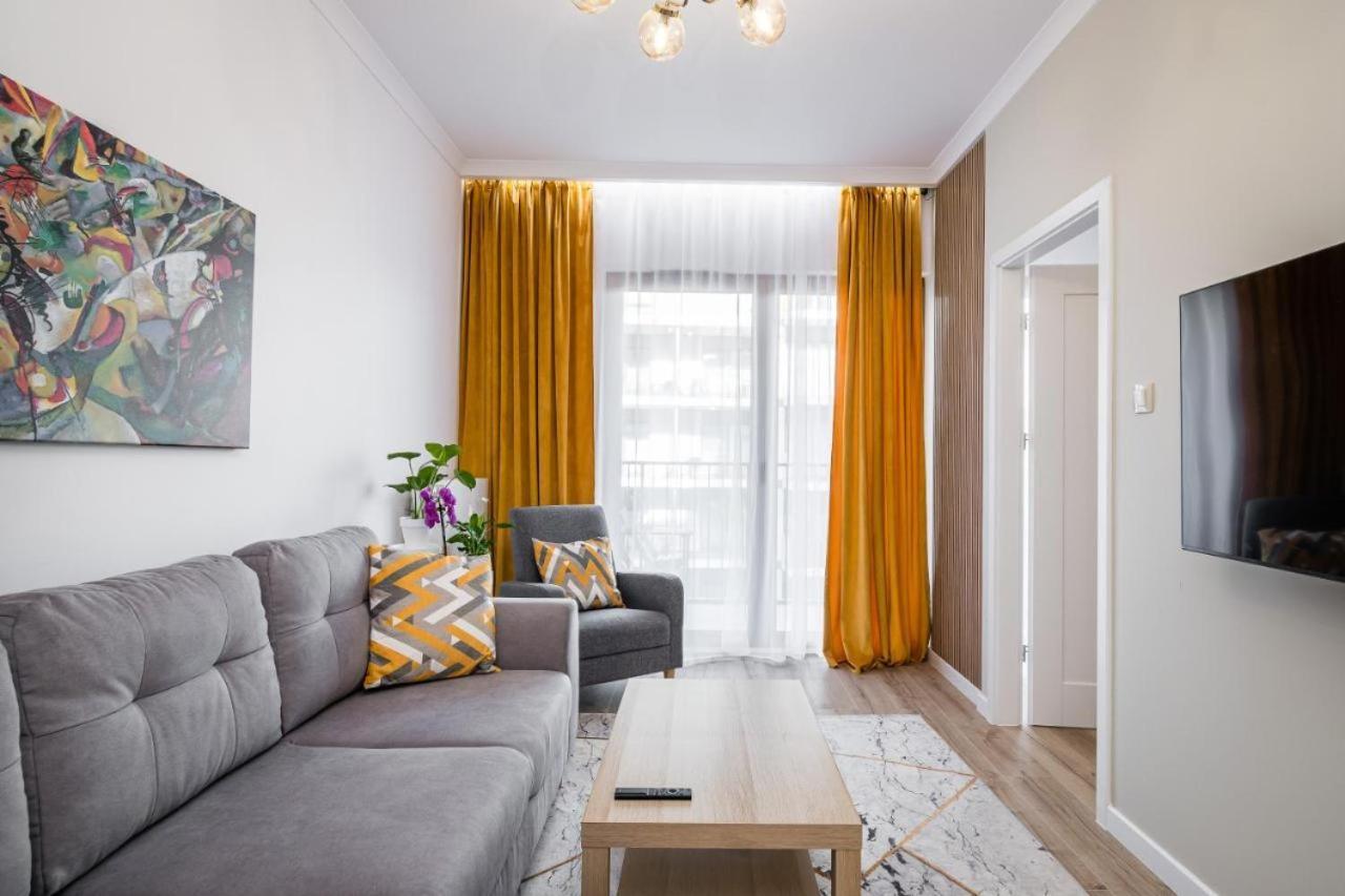 Golden Residence Apartment Красков Екстериор снимка
