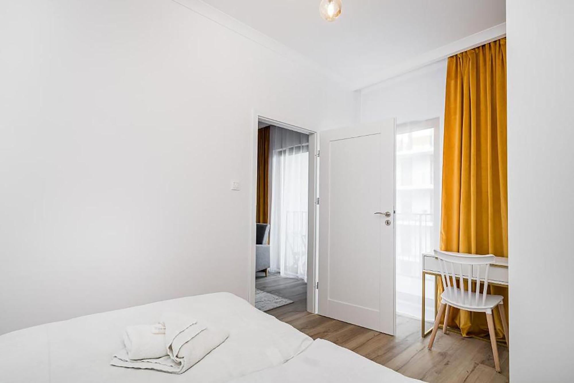 Golden Residence Apartment Красков Екстериор снимка